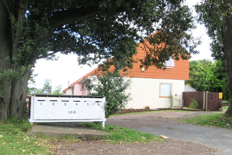 Photo of property in 100 Station Road, Papatoetoe, Auckland, 2025