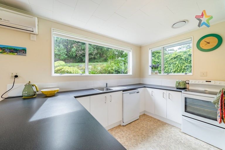 Photo of property in 19b Mulberry Street, Maungaraki, Lower Hutt, 5010