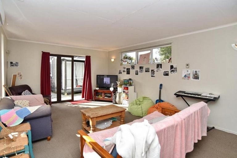 Photo of property in 2/4 Maidstone Road, Ilam, Christchurch, 8041