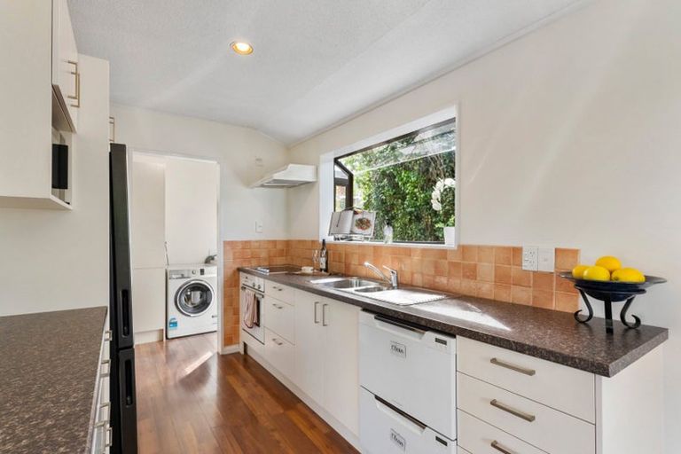Photo of property in 2/12 Opal Avenue, Pakuranga, Auckland, 2010