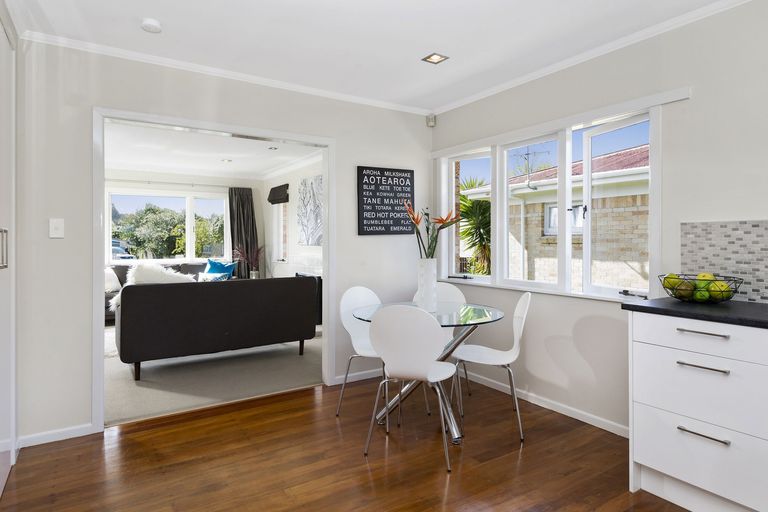 Photo of property in 22 Edmund Hillary Avenue, Papakura, 2110