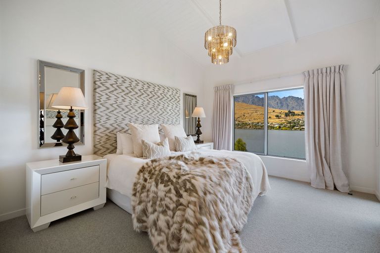 Photo of property in 271 Frankton Road, Queenstown, 9300