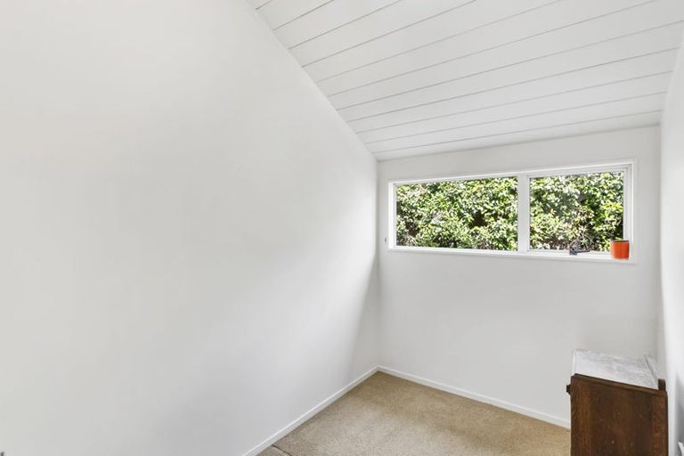 Photo of property in 82 Arran Road, Browns Bay, Auckland, 0630