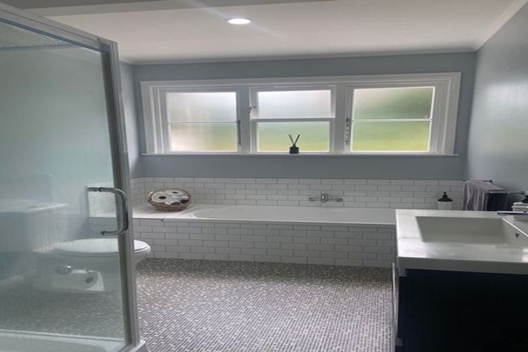 Photo of property in 69 Homebush Road, Khandallah, Wellington, 6035