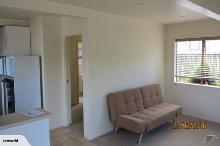 Photo of property in 5 Casuarina Road, Half Moon Bay, Auckland, 2012