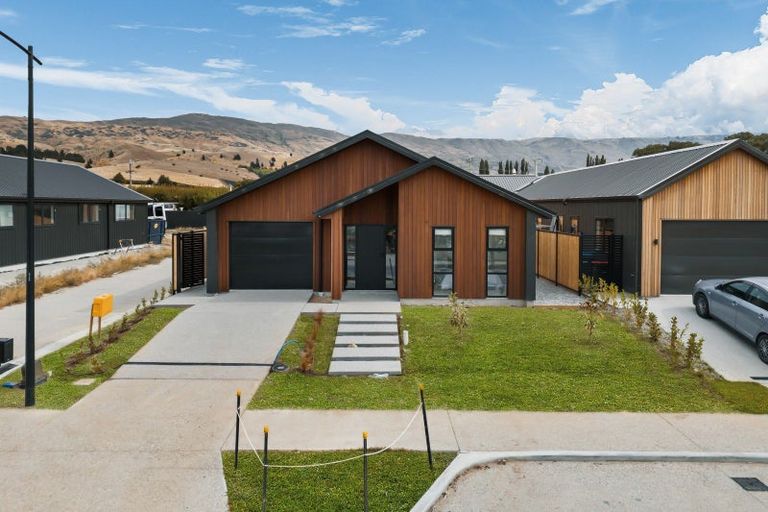 Photo of property in 73 Magnum Drive, Cromwell, 9310