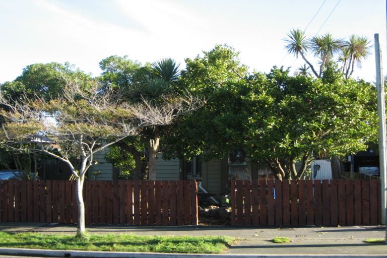 Photo of property in 144 Lonsdale Street, New Brighton, Christchurch, 8083