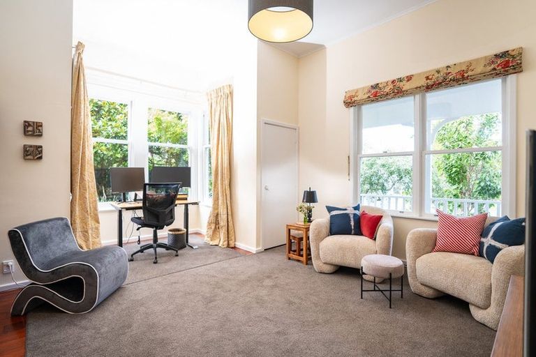 Photo of property in 34 Simla Crescent, Khandallah, Wellington, 6035