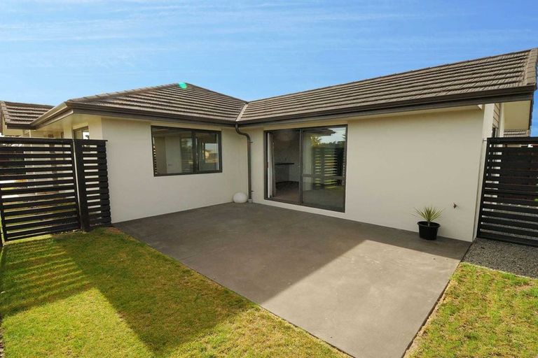Photo of property in 28 Ridgeway Avenue, Rolleston, 7615