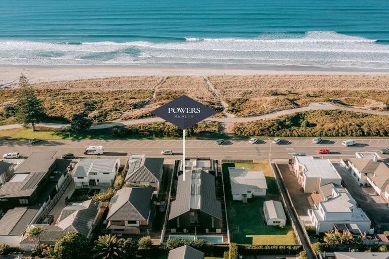 Photo of property in 124 Marine Parade, Mount Maunganui, 3116