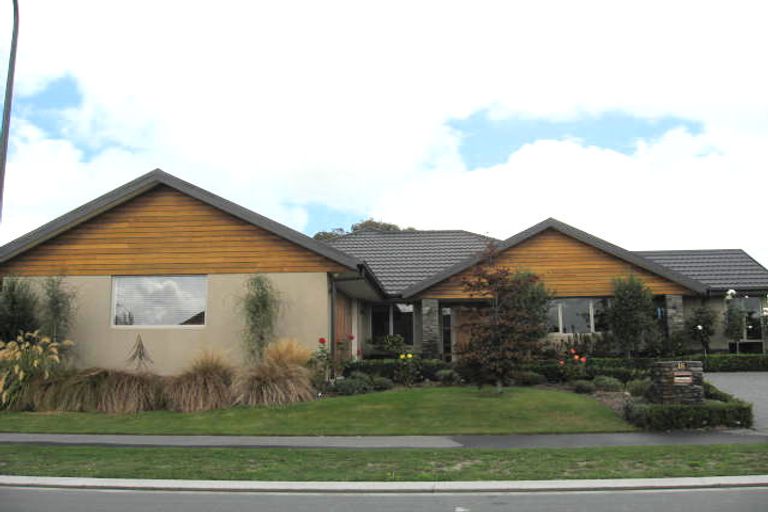 Photo of property in 16 Elmwood Drive, Prebbleton, 7604