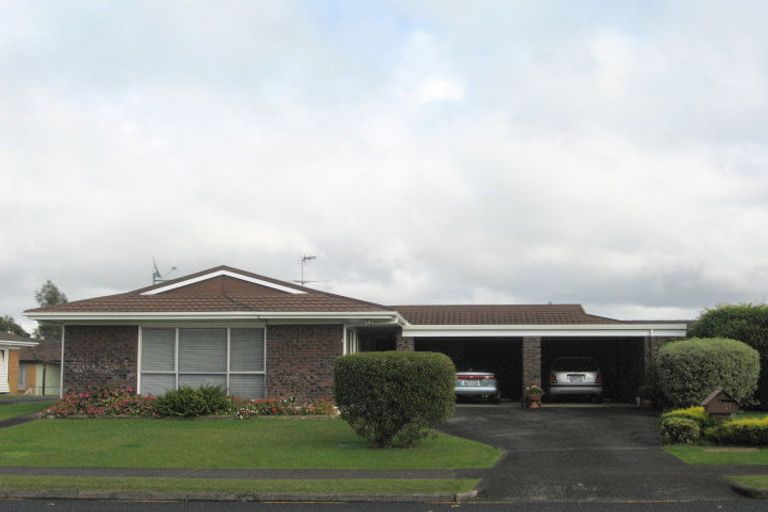 Photo of property in 29 Walworth Avenue, Pakuranga Heights, Auckland, 2010