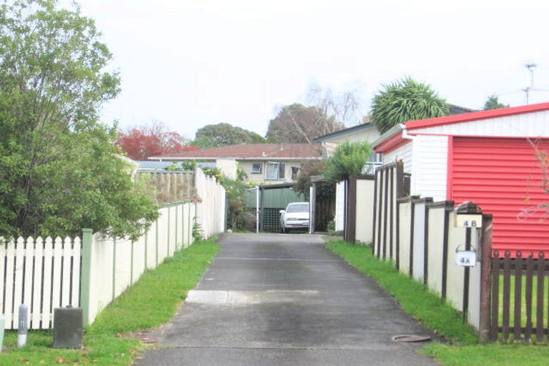 Photo of property in 1/4 Fiesta Drive, Half Moon Bay, Auckland, 2012