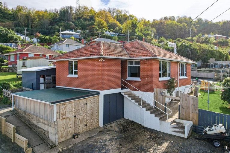 Photo of property in 38 Lindsay Road, Caversham, Dunedin, 9011