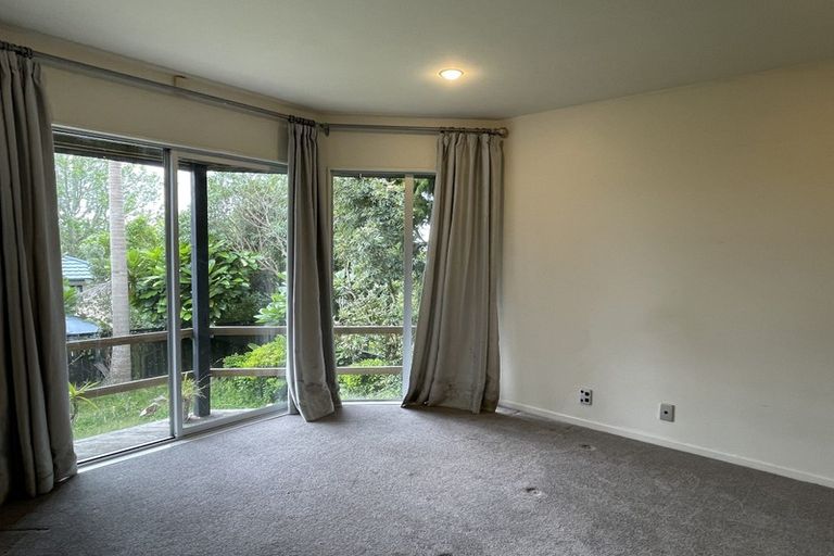 Photo of property in 657 Beach Road, Rothesay Bay, Auckland, 0630