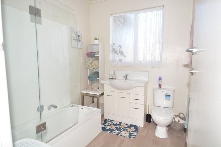 Photo of property in 11 Mason Street, Bluff, 9814