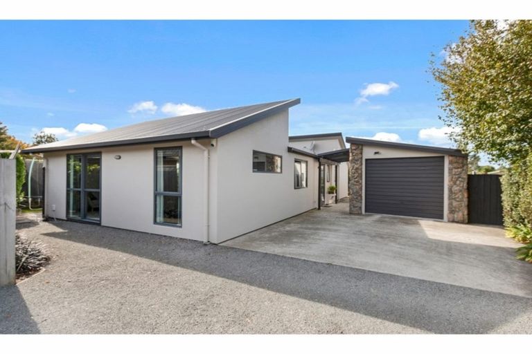 Photo of property in 98a Gilberthorpes Road, Hei Hei, Christchurch, 8042