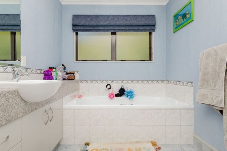 Photo of property in 10 Victoria Avenue, Dannevirke, 4930