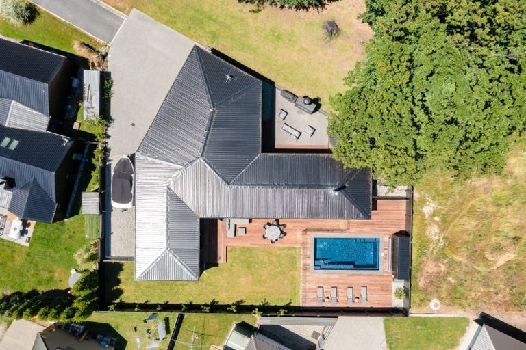 Photo of property in 4 Garnet Grove, Birchville, Upper Hutt, 5018