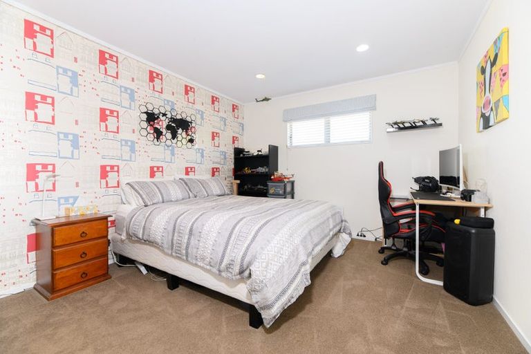 Photo of property in 2/27 Leicester Parade, Somerville, Auckland, 2014