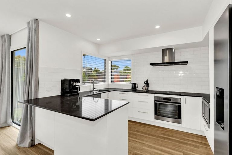 Photo of property in 9 Clyde Road, Upper Riccarton, Christchurch, 8041