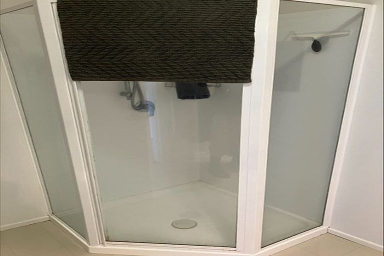 Photo of property in 16/21 Armoy Drive, East Tamaki, Auckland, 2016