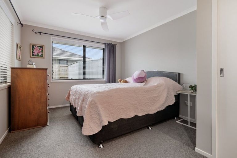 Photo of property in 17 Te Wharo Drive, Papamoa, 3118