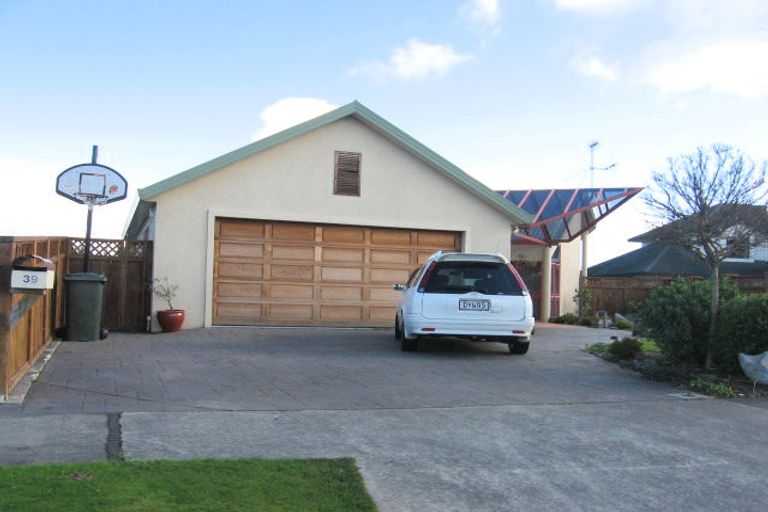 Photo of property in 39 Washington Parade, Milson, Palmerston North, 4414