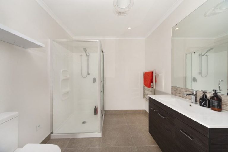 Photo of property in 6 Weta Road, Hobsonville, Auckland, 0616