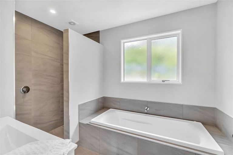 Photo of property in 4 Whaka Terrace, Huntsbury, Christchurch, 8022