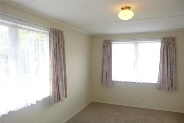 Photo of property in 22 Chittick Street, Stokes Valley, Lower Hutt, 5019