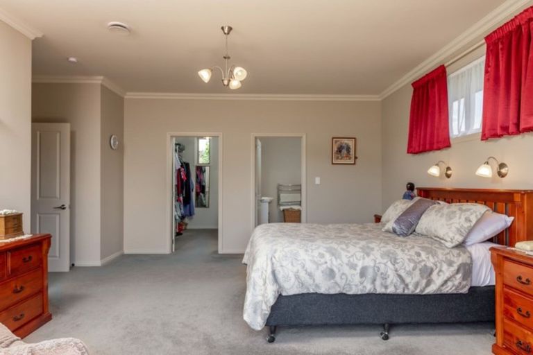 Photo of property in 8 Clearwater Place, Mayfield, Blenheim, 7201