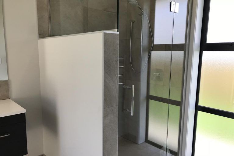 Photo of property in 92 Hillpark Drive, Pokeno, 2402