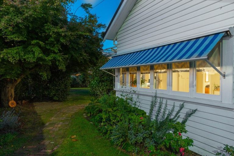 Photo of property in 37 Eltham Road, Blenheim, 7201