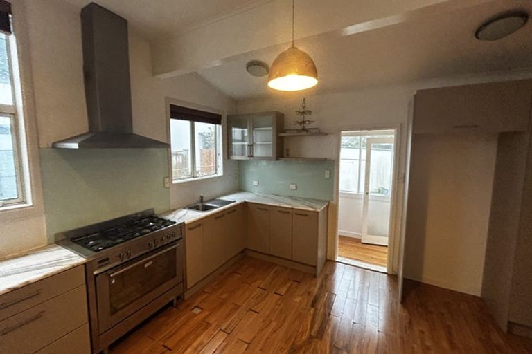 Photo of property in 1/833 Manukau Road, Royal Oak, Auckland, 1061