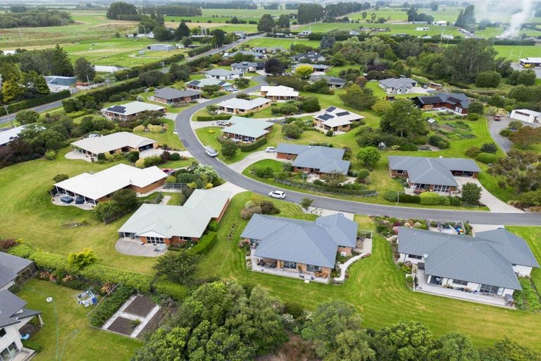 Photo of property in Willowfield Development, 4/80 Formby Street, Outram, 9019