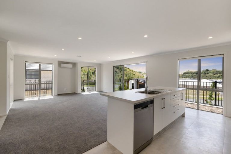 Photo of property in 5 Pakanga Grove, Pyes Pa, Tauranga, 3112