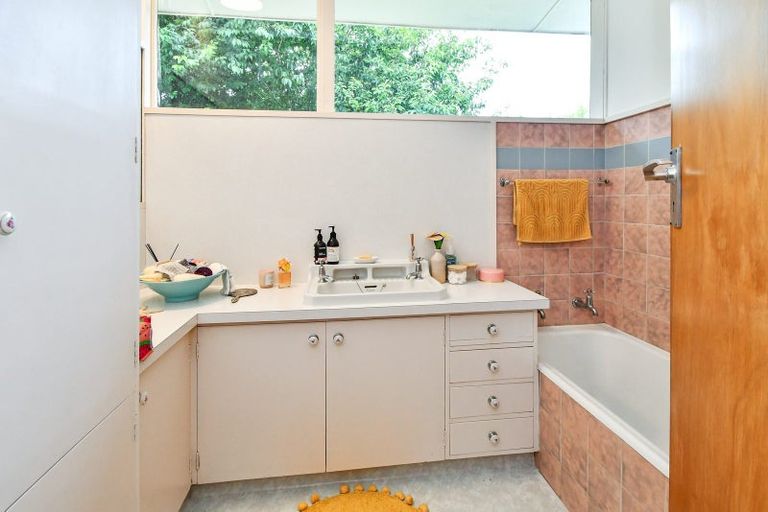 Photo of property in 2 Scott Road, Papakura, 2110