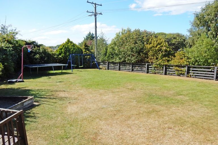 Photo of property in 1 Gordon Street, Weston, Oamaru, 9401
