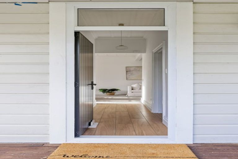 Photo of property in 30 Centennial Park Road, Wellsford, 0900