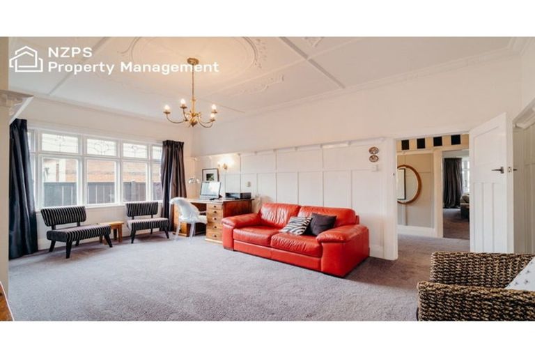 Photo of property in 372 Bay View Road, Saint Clair, Dunedin, 9012