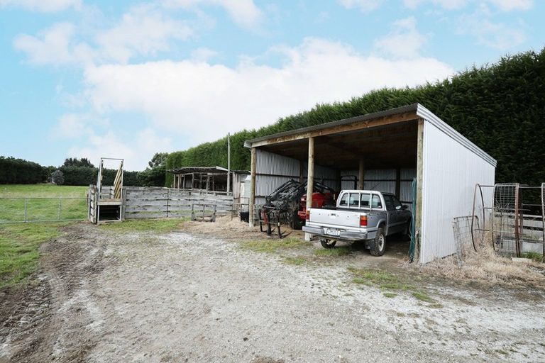 Photo of property in 898 Bluff Highway, Woodend, Invercargill, 9877