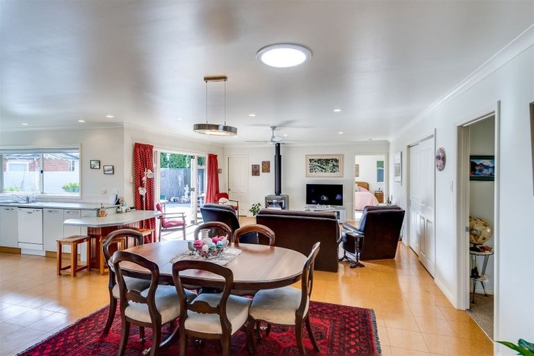 Photo of property in Cheltenham Court, 600 Market Street South, Hastings, 4122