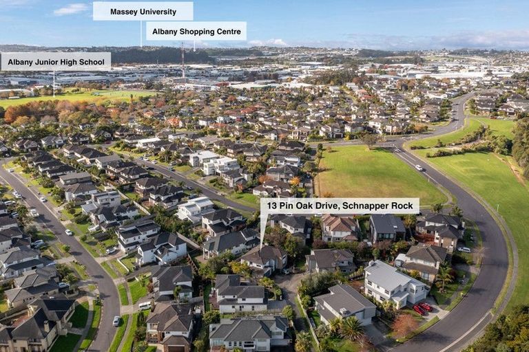 Photo of property in 13 Pin Oak Drive, Schnapper Rock, Auckland, 0632