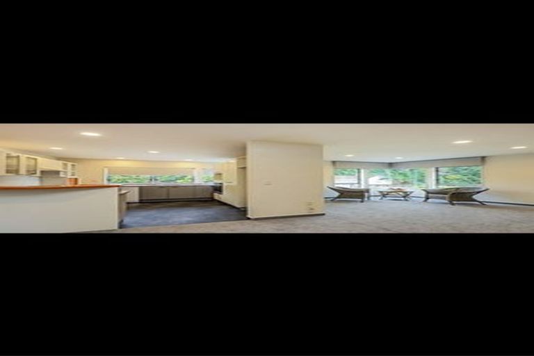 Photo of property in 135 Milton Road, Bluff Hill, Napier, 4110