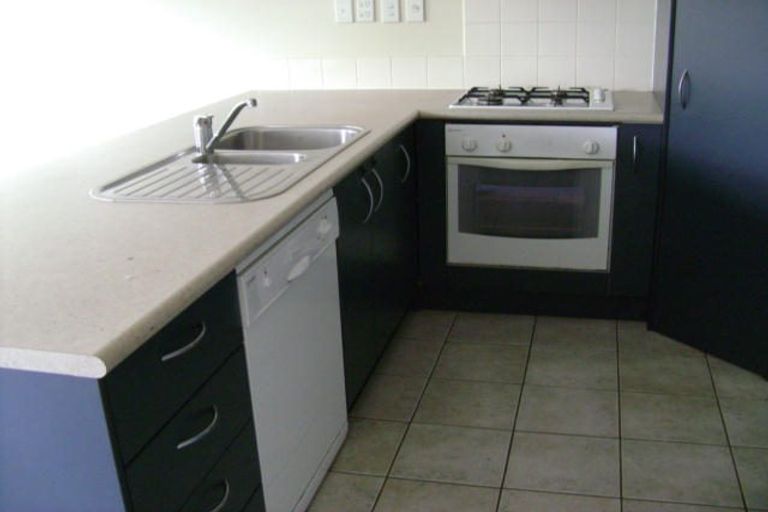 Photo of property in 13/3 Orwell Road, Greenhithe, Auckland, 0632