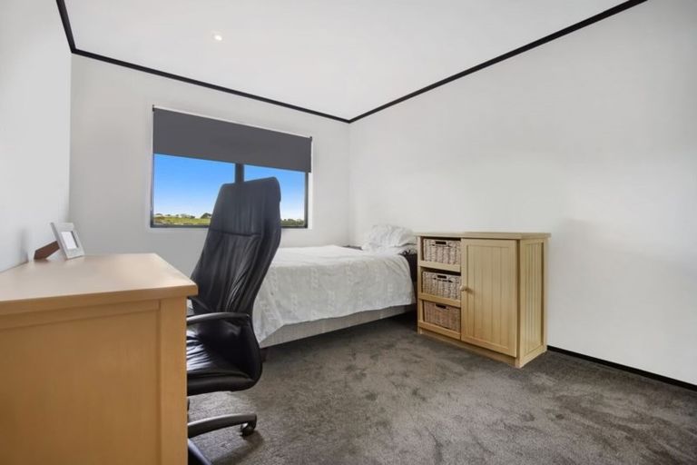 Photo of property in 123 Voyager Drive, Gulf Harbour, Whangaparaoa, 0930