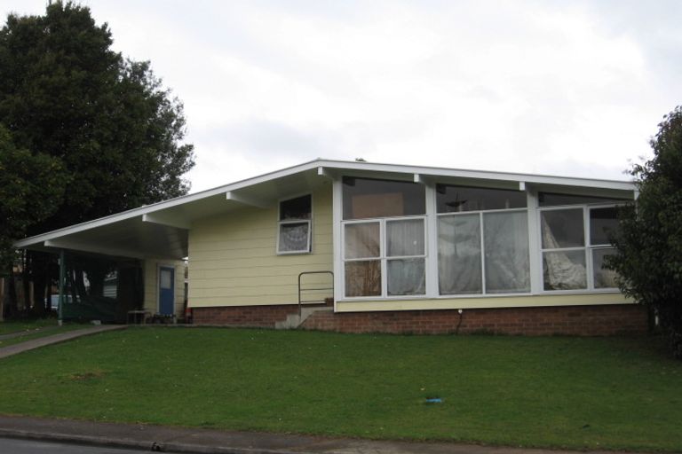 Photo of property in 5 Sheralee Place, Red Hill, Papakura, 2110