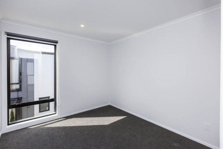 Photo of property in 8 Reakes Crescent, Wallaceville, Upper Hutt, 5018