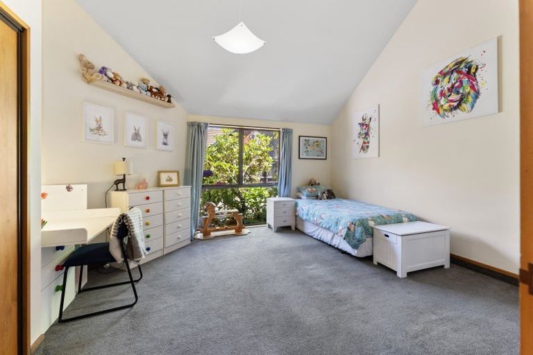 Photo of property in 9 Tripp Place, Ilam, Christchurch, 8041